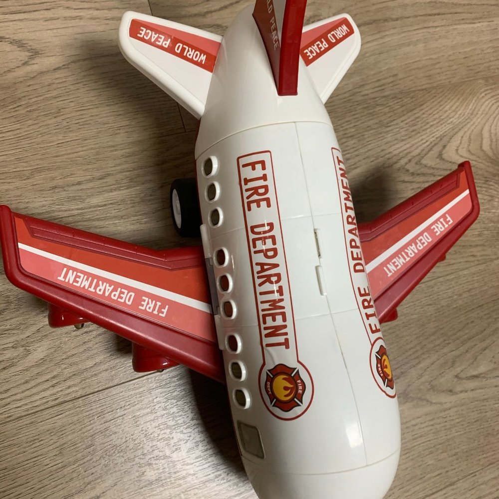 Toy plane - Picture 3 of 3